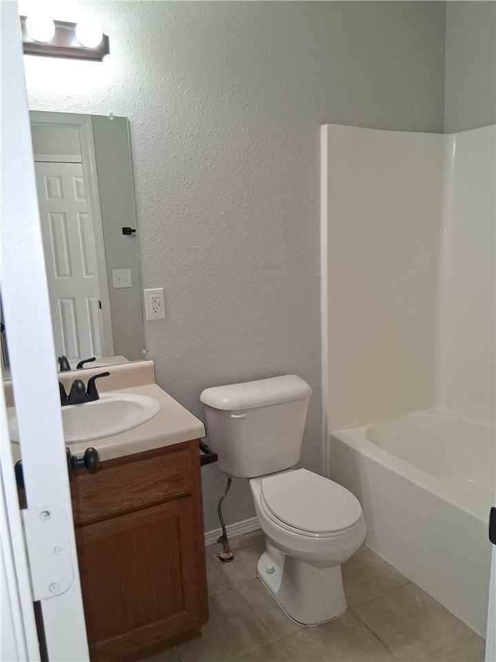 3306 Sw Landau Ct #1 - Photo 4 of 10