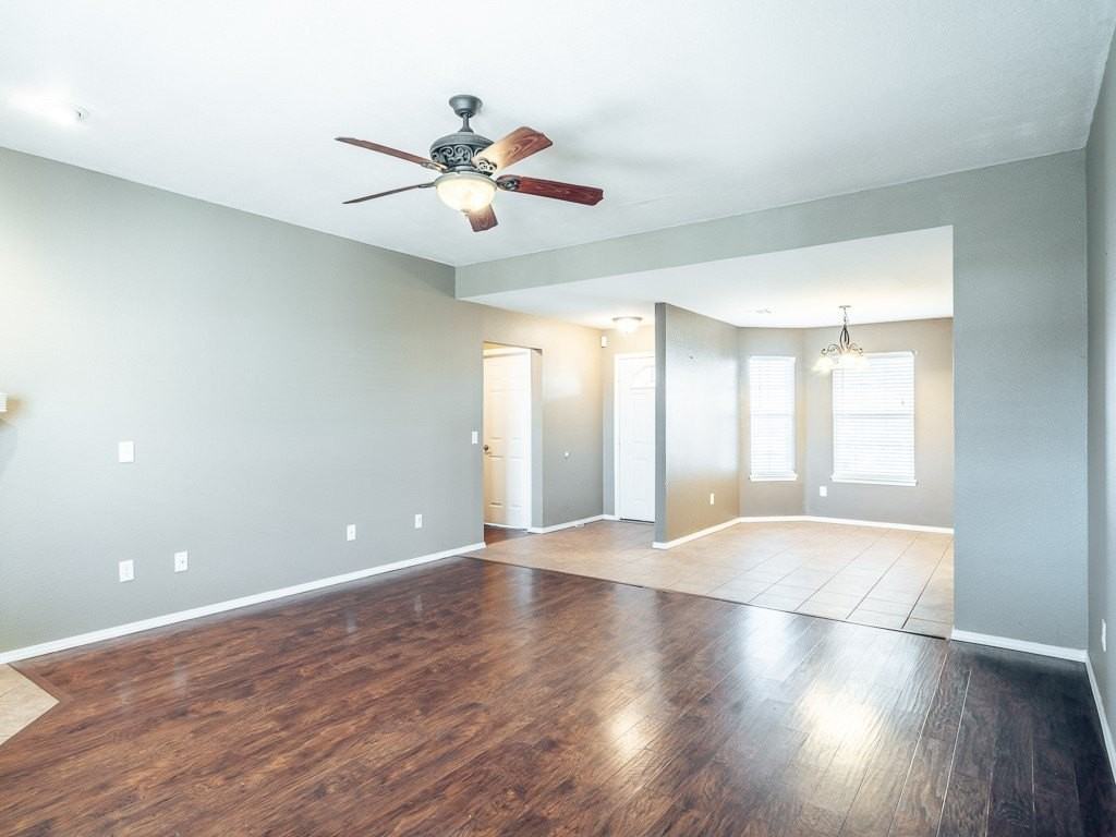 440 Spicewood Trl - Photo 4 of 24