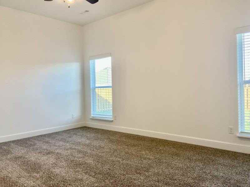 1010 Pink Lady Pl - Photo 3 of 17
