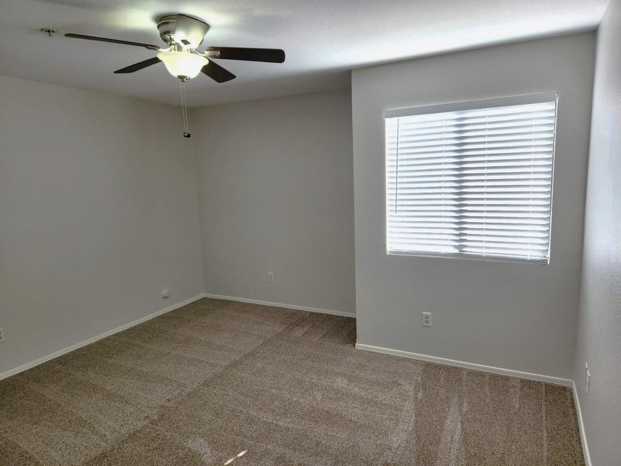 16033 N 25th St #114 - Photo 5 of 12