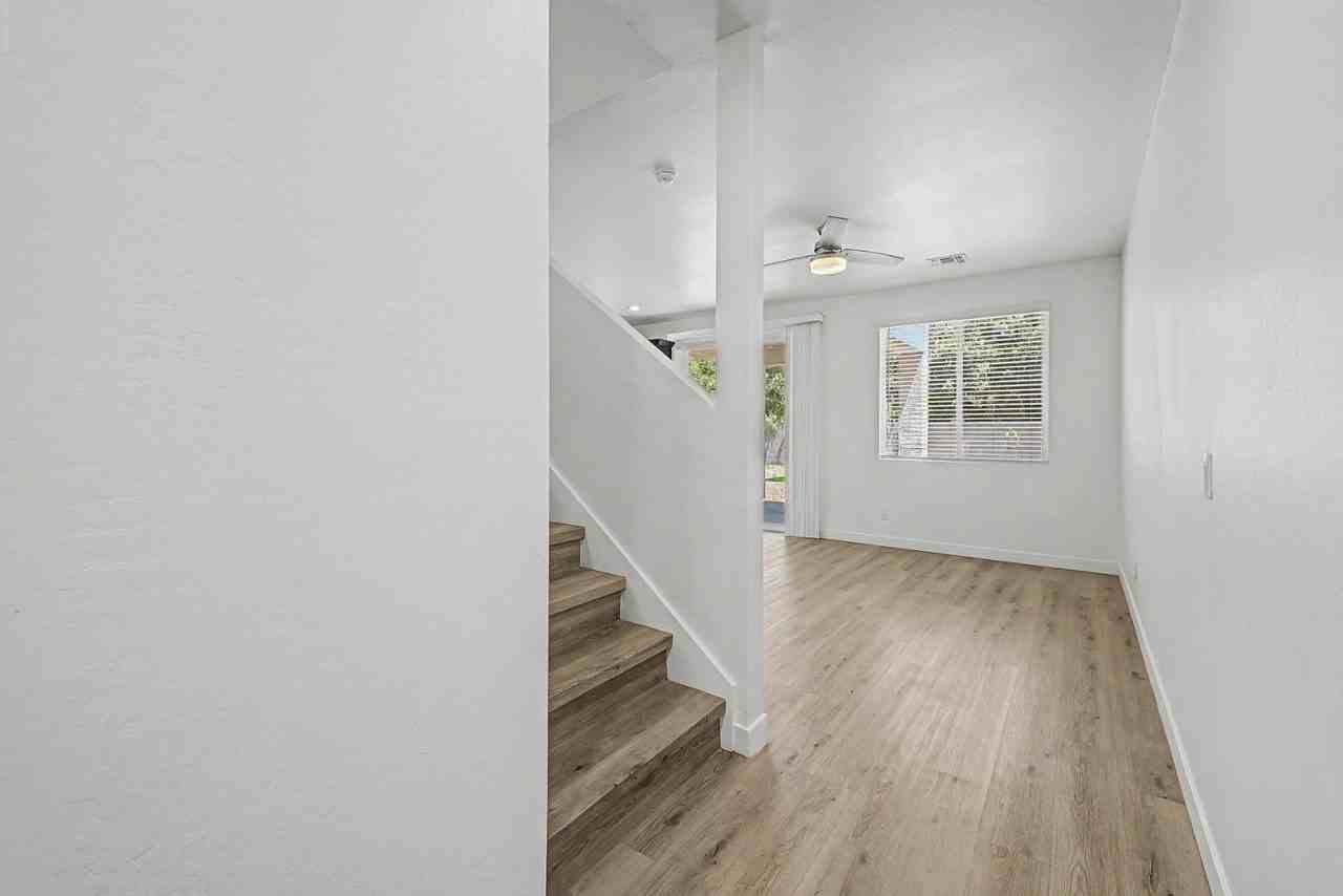 105 W Latona Rd - Photo 5 of 50
