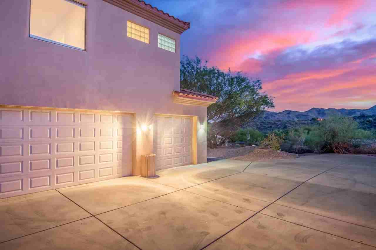 15330 E Walnut Ln - Photo 3 of 50