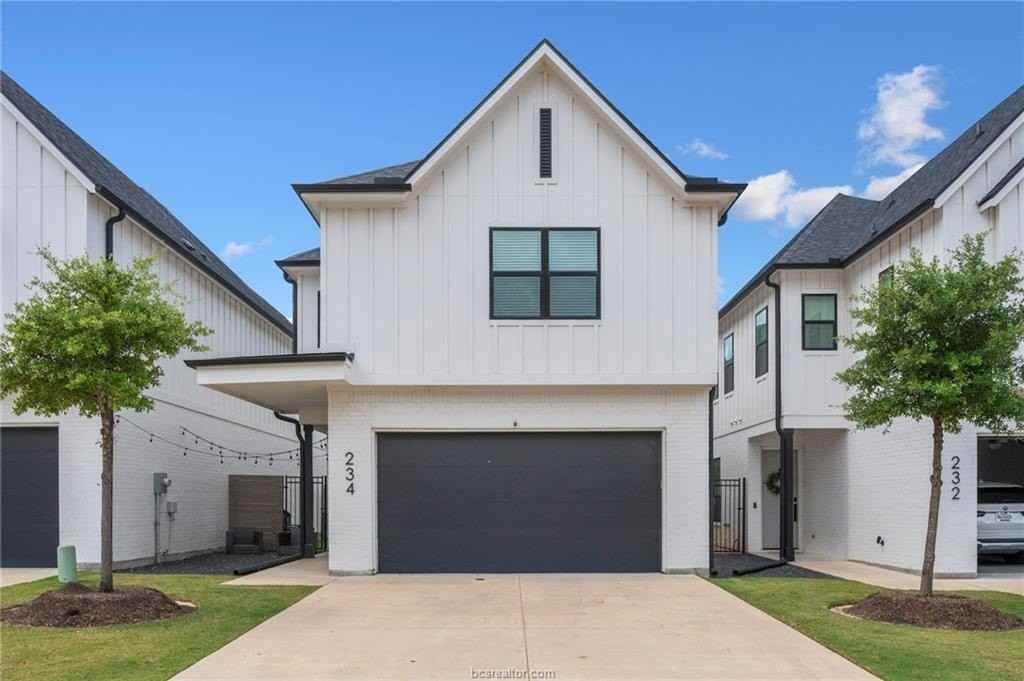 234 Estates Cir - Photo 2 of 20