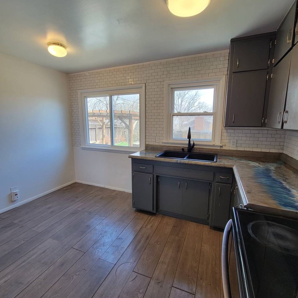 2432 16th Ave #1 - Photo 6 of 22