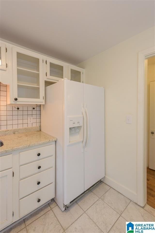 405 Saint Charles St - Photo 6 of 28