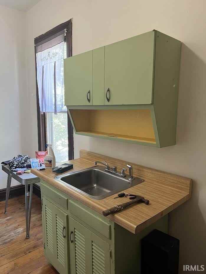 515 W Kirkwood Ave - Photo 3 of 4