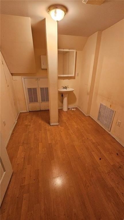 1840 E 14th St - Photo 2 of 7
