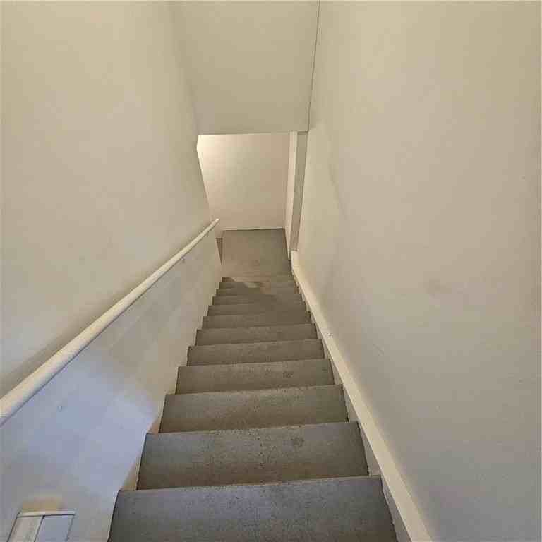 623 Avenue H - Photo 5 of 7