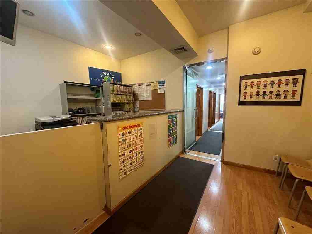 766 55th St - Photo 4 of 15