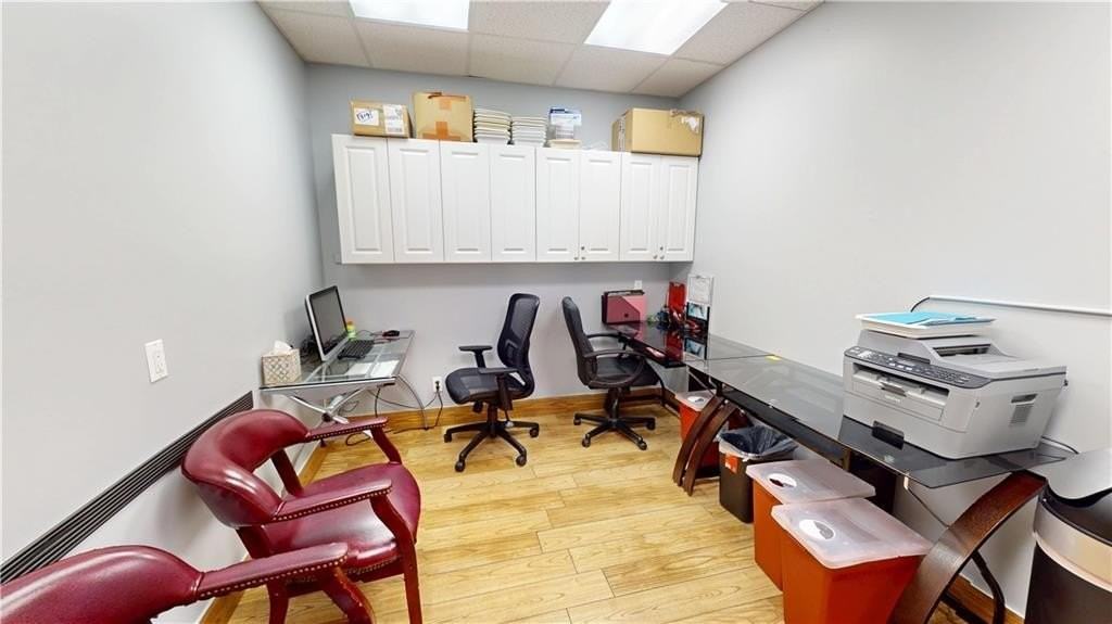 2833 Ocean Pkwy - Photo 4 of 32