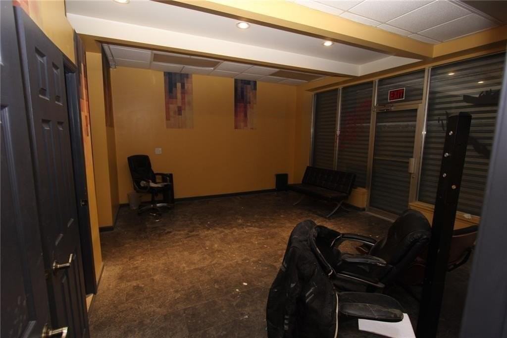 120 Avenue T - Photo 4 of 22