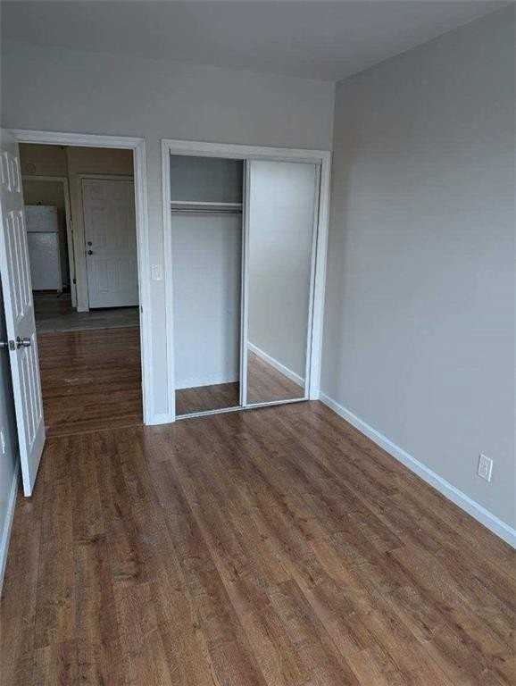 120 Avenue T - Photo 5 of 22