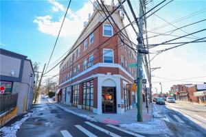 featured image of 3974 Amboy Rd #2R
