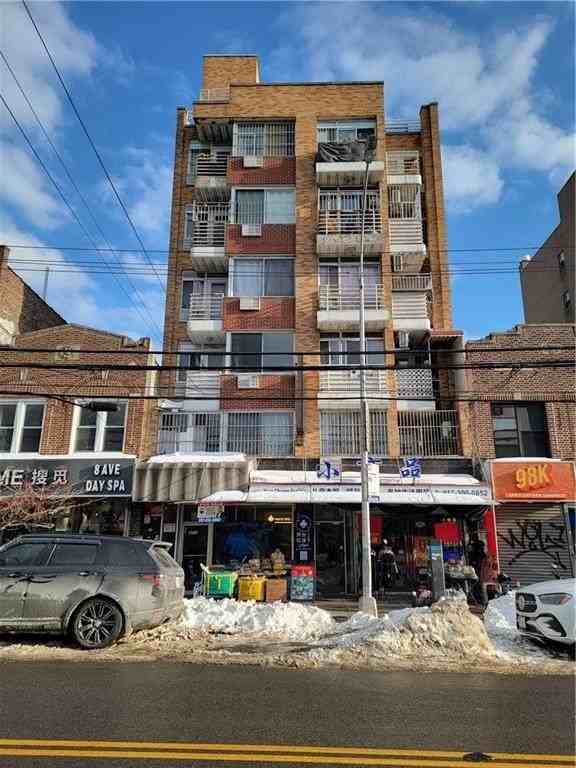 4711 8th Ave #1A