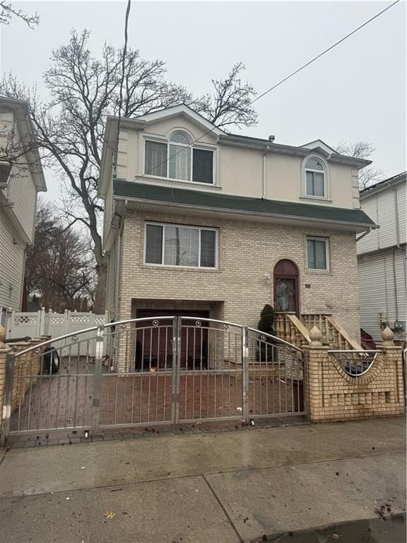 359 Netherland Ave