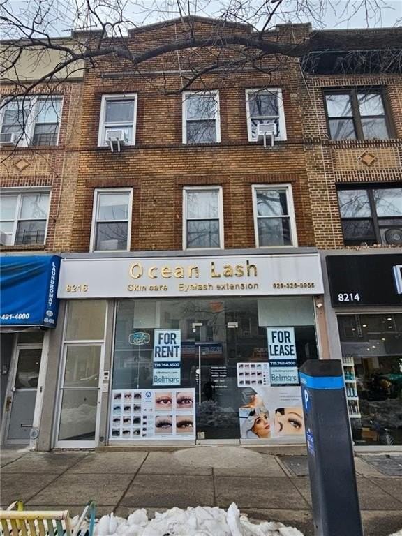 8216 5th Ave