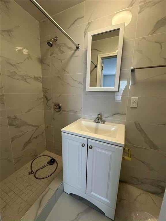 175 72nd St #2 - Photo 6 of 6