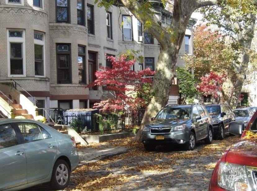 14 Bay Ridge Pl - Photo 2 of 6