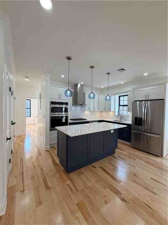 550 Jamaica Ave #1