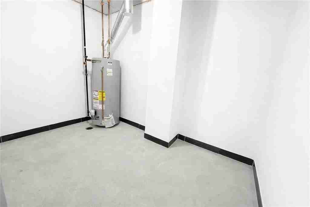4913 7th Ave - Photo 7 of 12