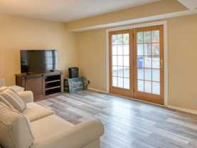 27 Adrienne Pl #1 - Photo 1 of 1