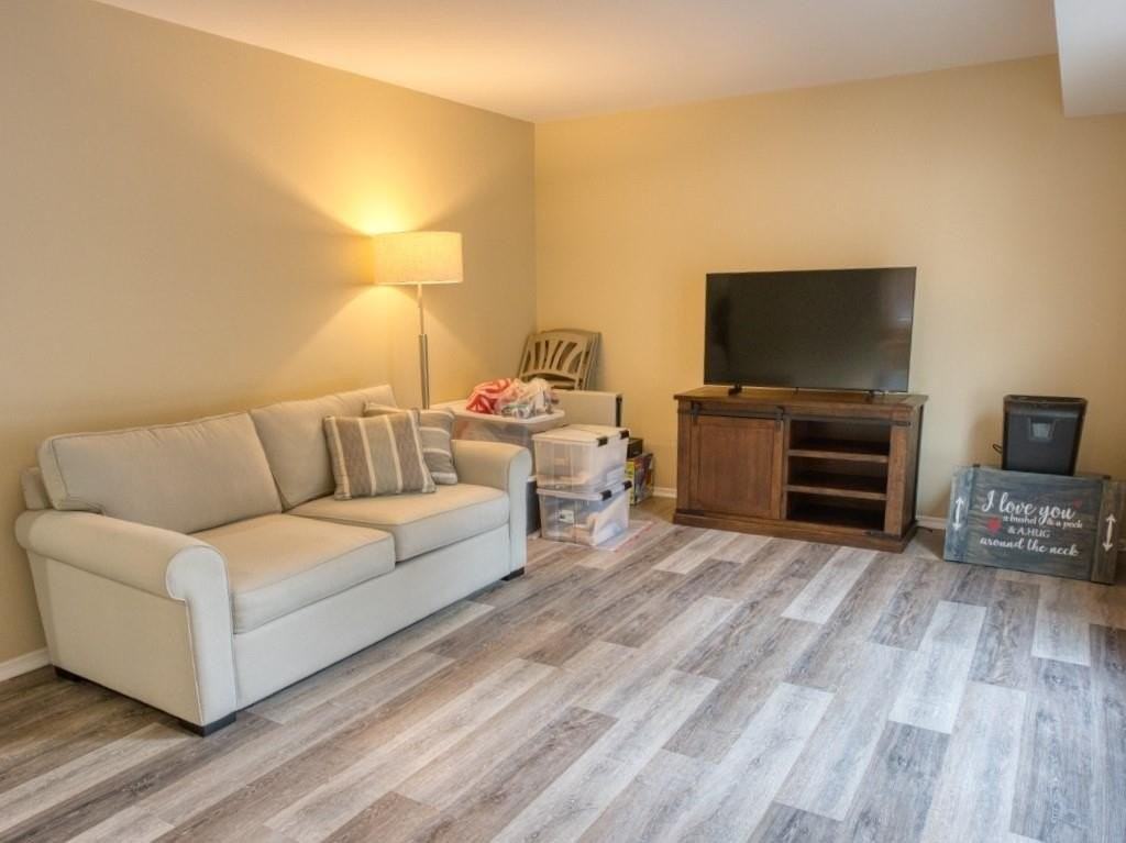 27 Adrienne Pl #1 - Photo 2 of 19