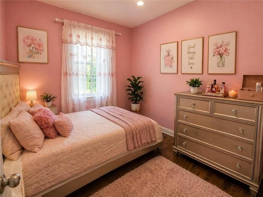 284 E 39th St #2 - Photo 4 of 7
