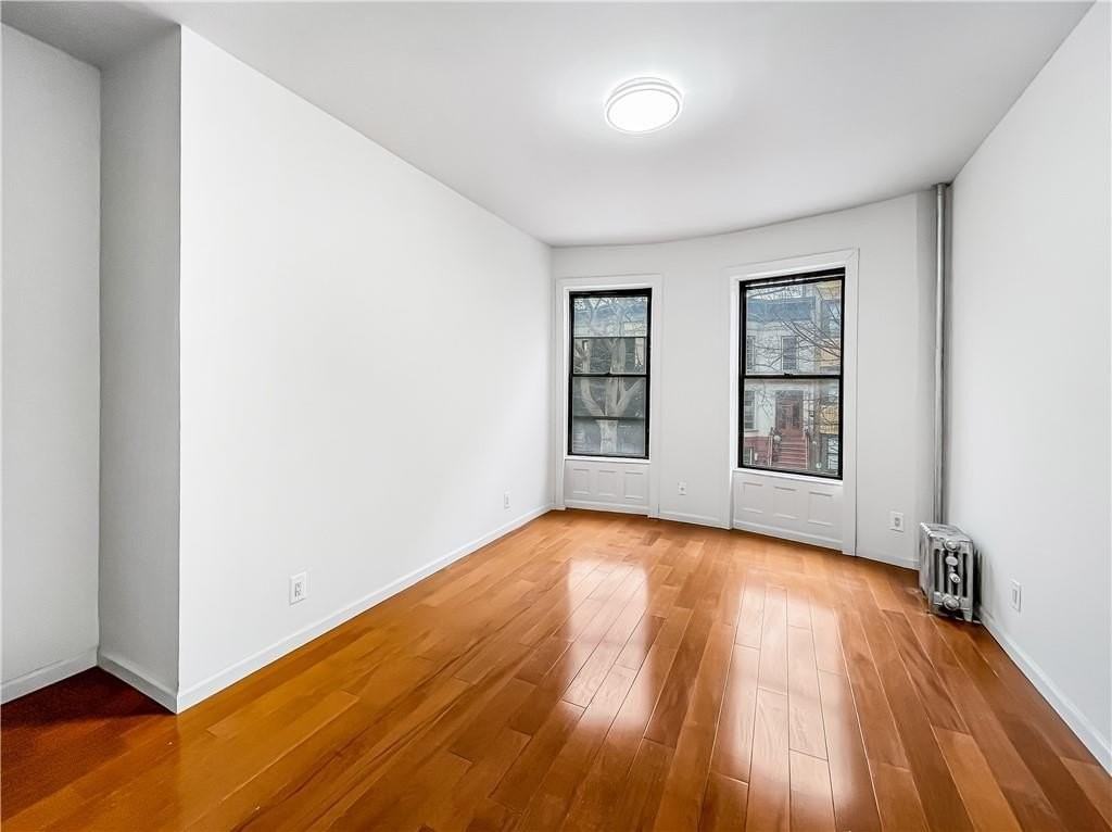 42 Hawthorne St #2L - Photo 3 of 10