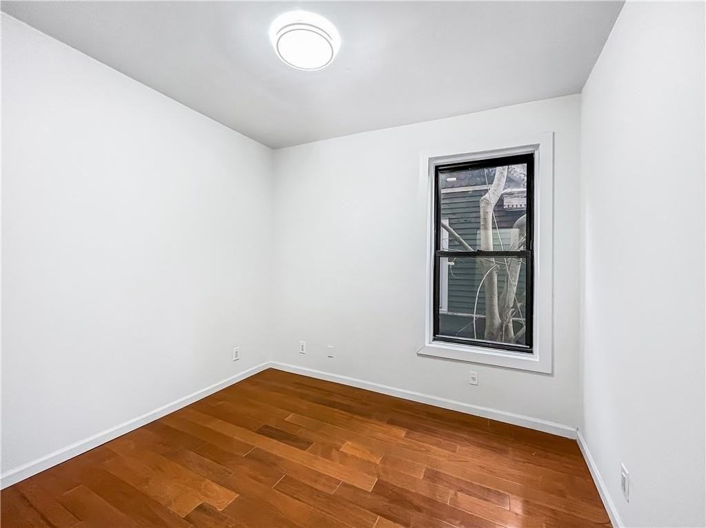 42 Hawthorne St #2L - Photo 6 of 10