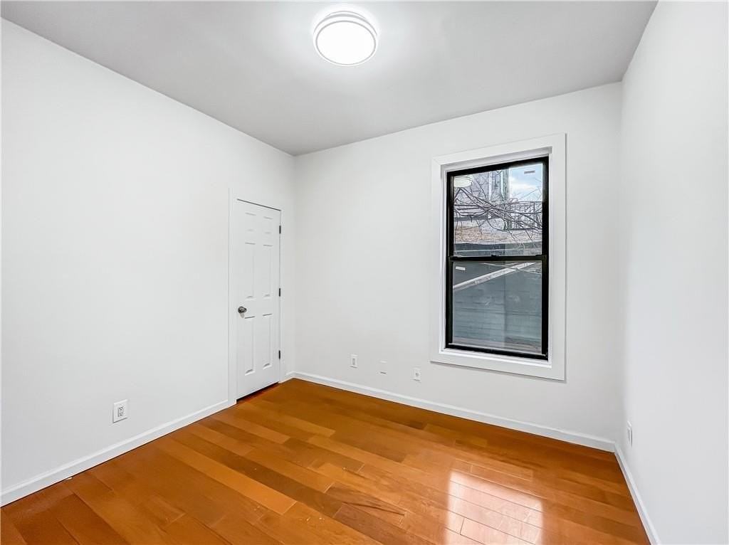 42 Hawthorne St #2L - Photo 7 of 10