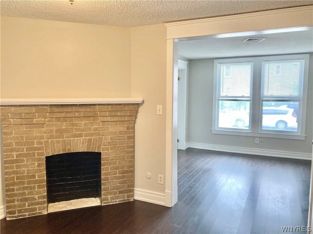 290 S Elmwood Ave #1 - Photo 2 of 7
