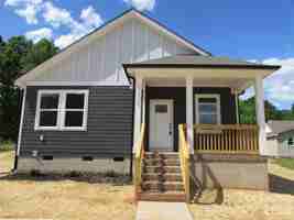 featured image of 1324 Reid St