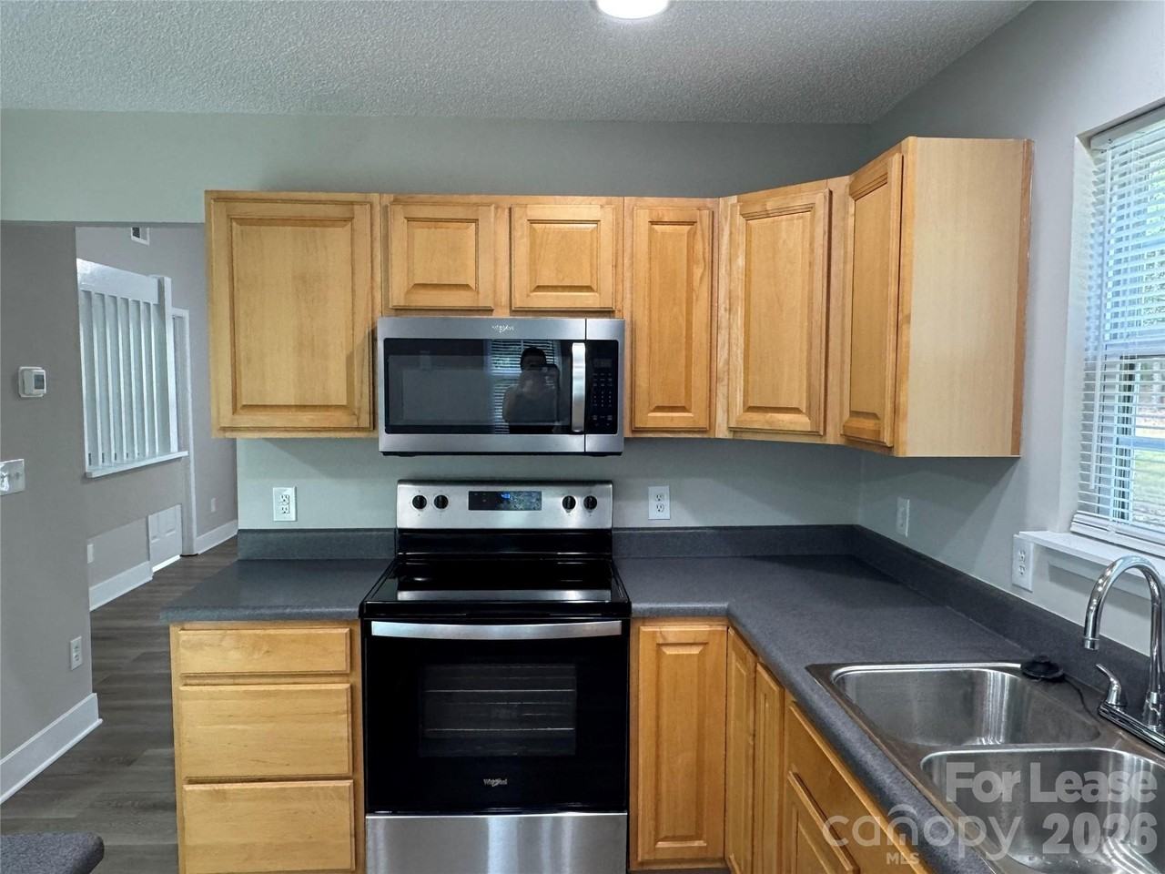 3251 Blythe Ridge Ct - Photo 6 of 22
