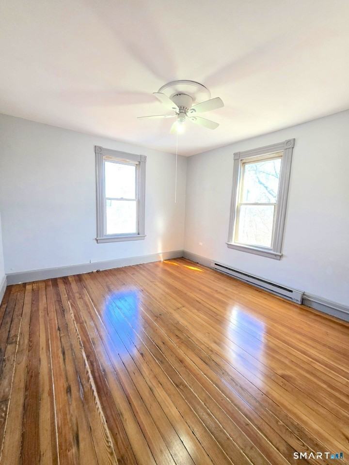 241 Congress Ave #1stFL - Photo 2 of 3