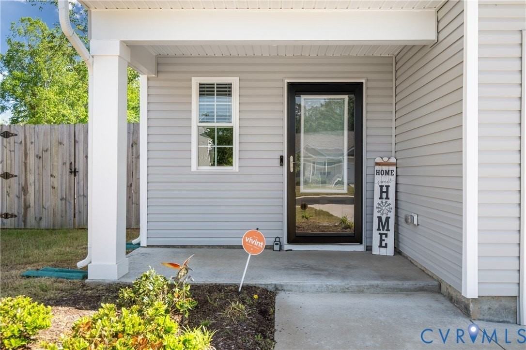 2854 Meadow View Blvd - Photo 4 of 41