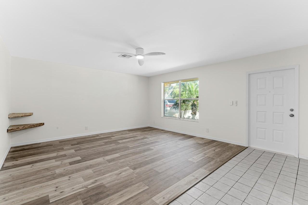 13868 York Ct - Photo 7 of 27