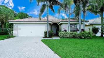featured image of 5449 Grande Palm Cir