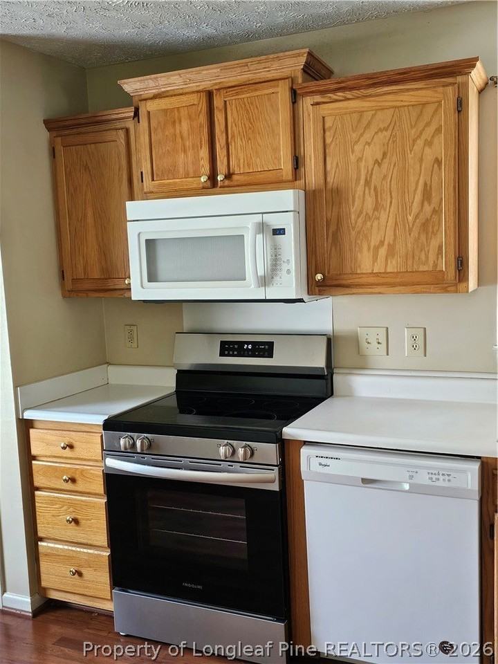 7109 Summerlin Dr - Photo 4 of 24