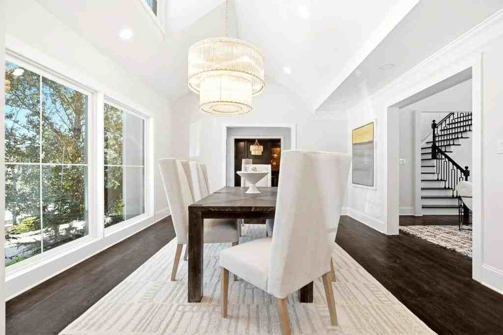 4730 Paran Vly Nw - Photo 3 of 20