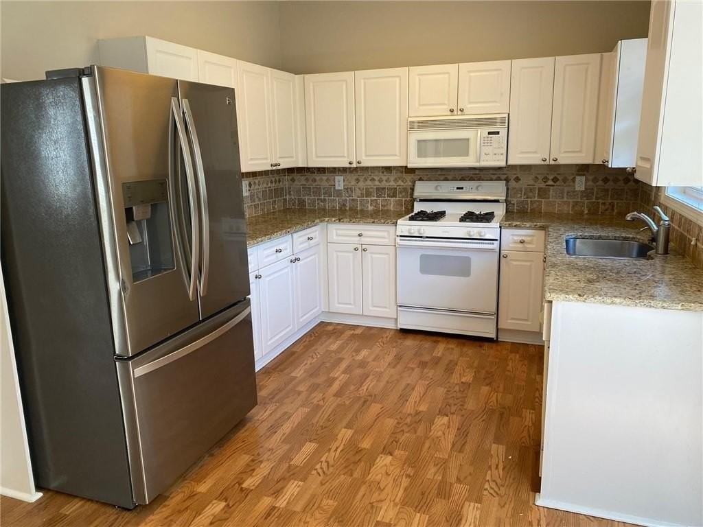 2169 Berryhill Cir Se - Photo 2 of 28