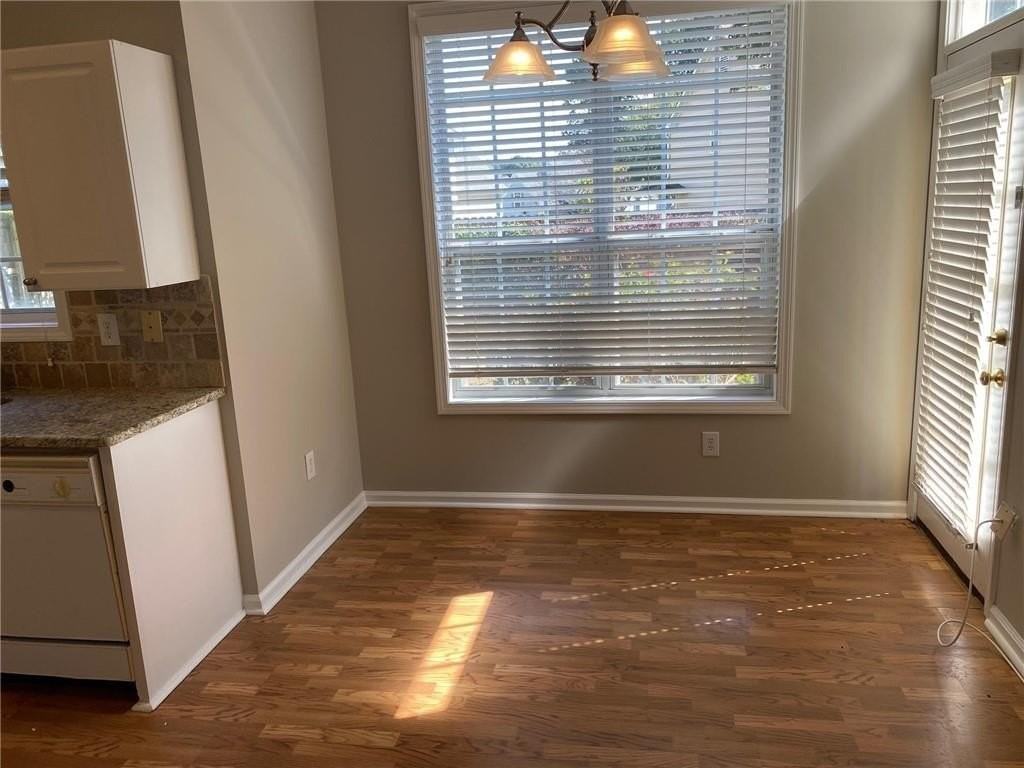 2169 Berryhill Cir Se - Photo 3 of 28