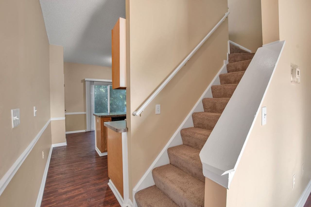 675-695 Skinnersville Rd. - Photo 6 of 36