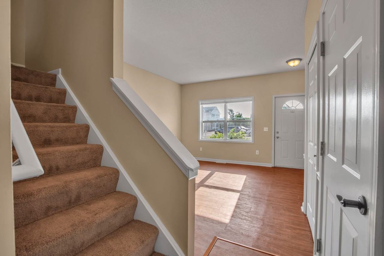675-695 Skinnersville Rd. - Photo 7 of 36