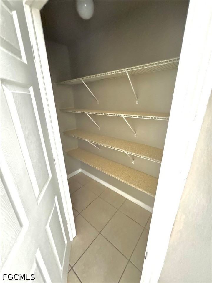 129 Se 23rd Pl - Photo 4 of 8