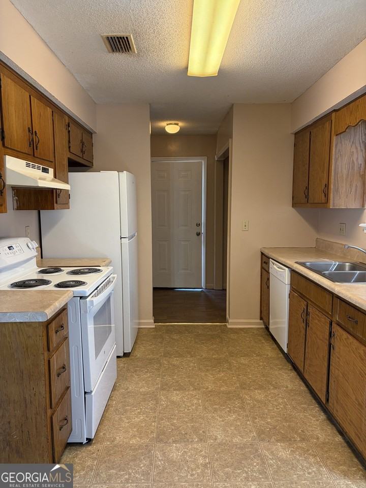500 S Orange Edwards Blvd #C - Photo 7 of 18