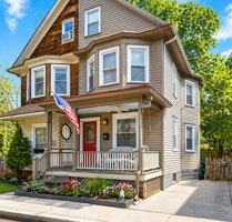 featured image of 3 Lee Ave