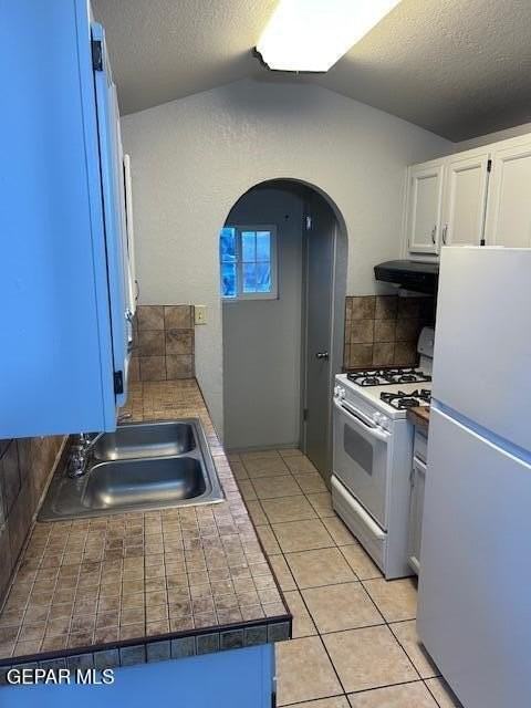 10208 Niagara Falls Pl - Photo 3 of 16