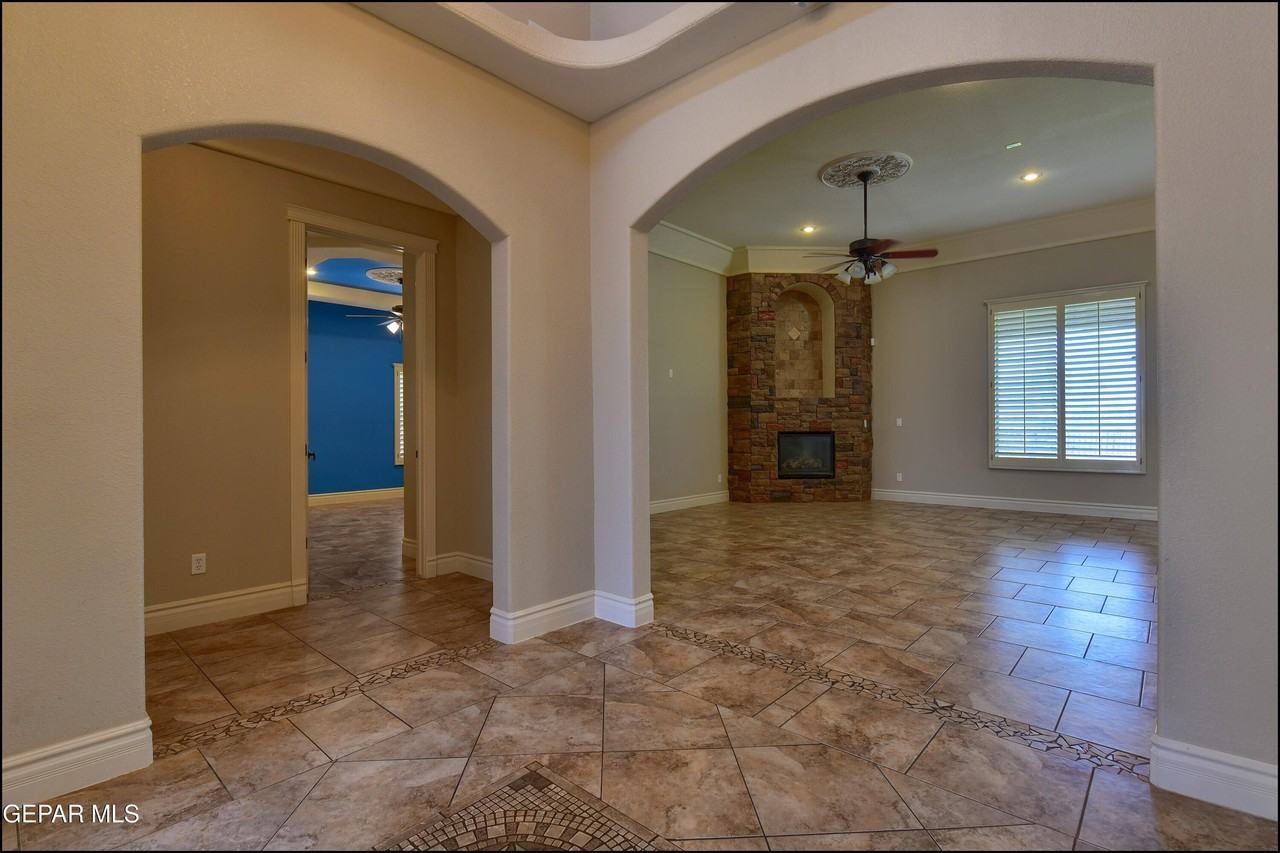 7379 Black Mesa Dr - Photo 7 of 45