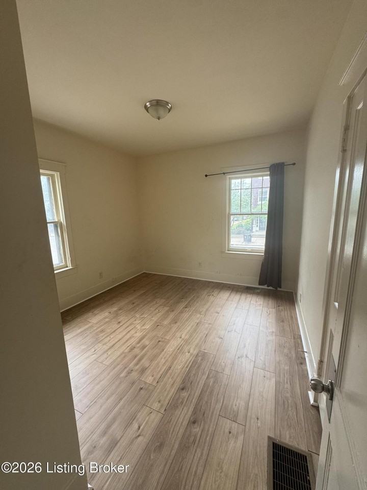 2 Eutropia Ct - Photo 5 of 9