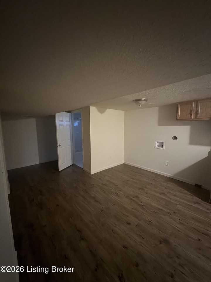 2 Eutropia Ct - Photo 7 of 9